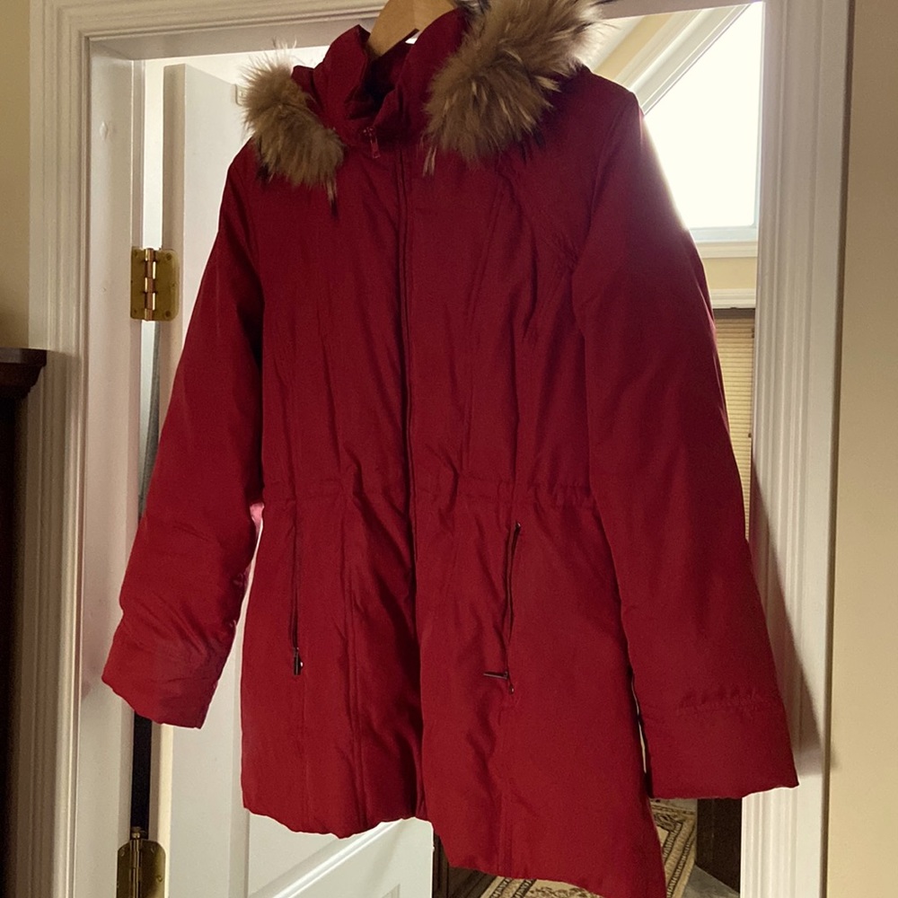 Red puffer winter jacket in size L